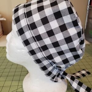 New Hand Crafted Cotton Scrub Cap Adult Sz Black and White Checkered  W/Ties
